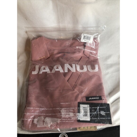 Jaanuu Helia Women's 3-Pocket Classic Notched V-Neck Scrub Top Mauve Med NEW!! - Picture 6 of 11
